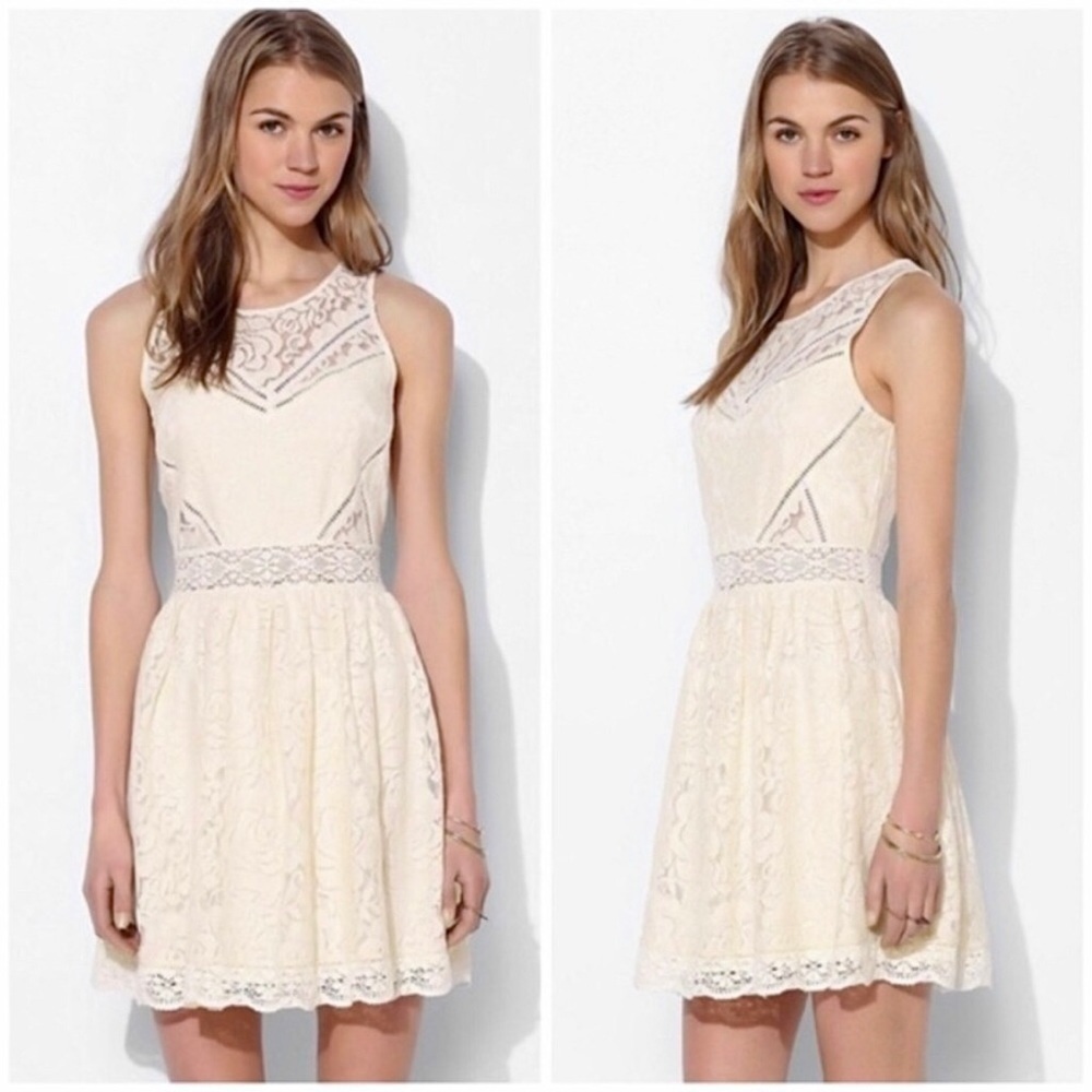 Kimchi Blue Sleeveless Lace Dress